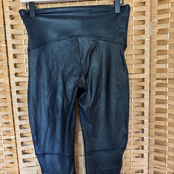 Spanx Very Black Faux Leather Moto Leggings Women's  Size XL - Picture 7 of 11